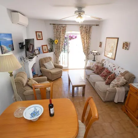 Apartament Pinos 2 *